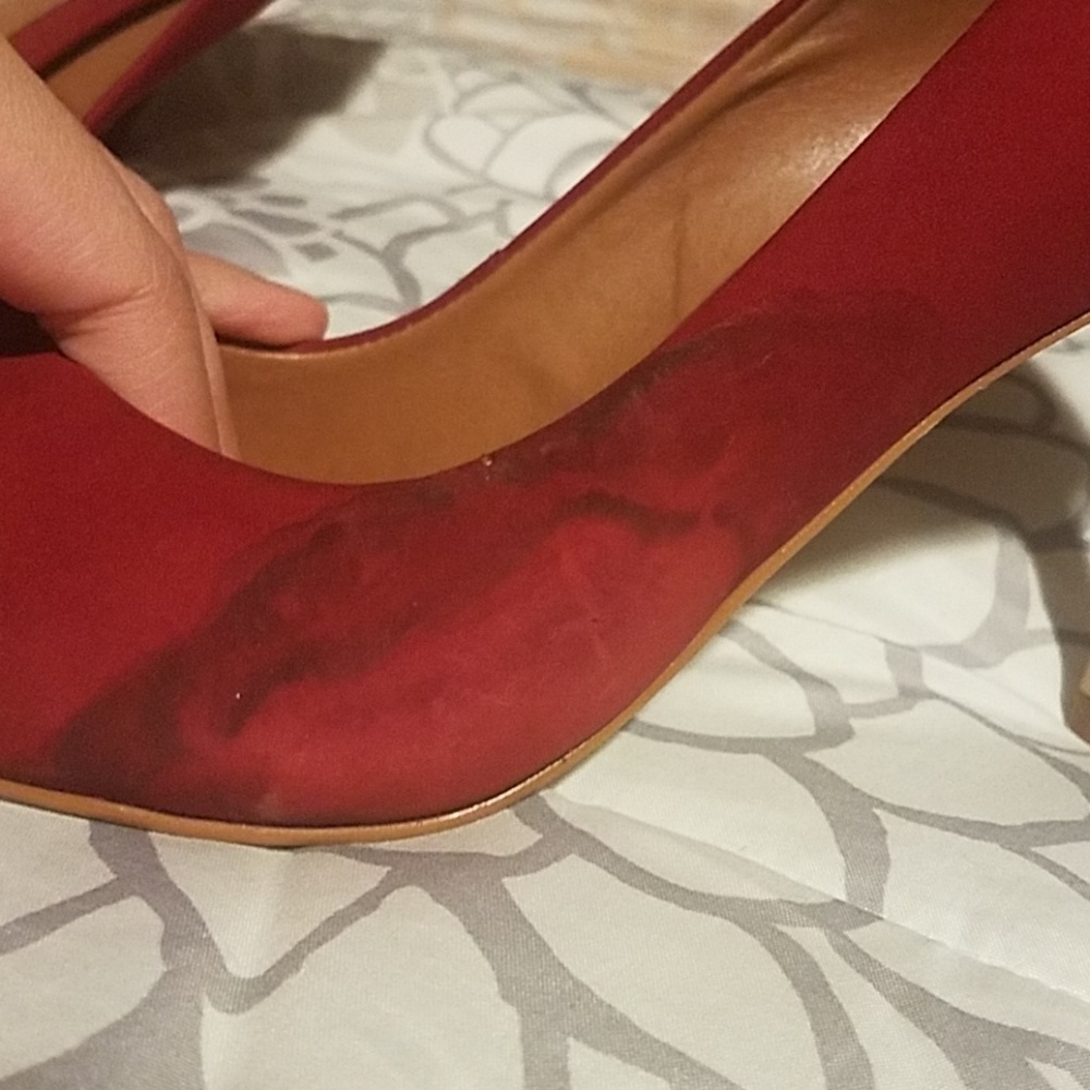 Heels - Picture 6 of 7